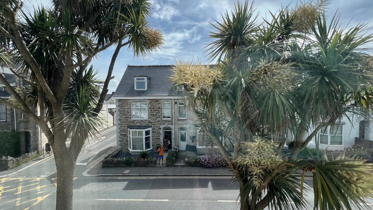 Town Lodge New Quay Exterior foto