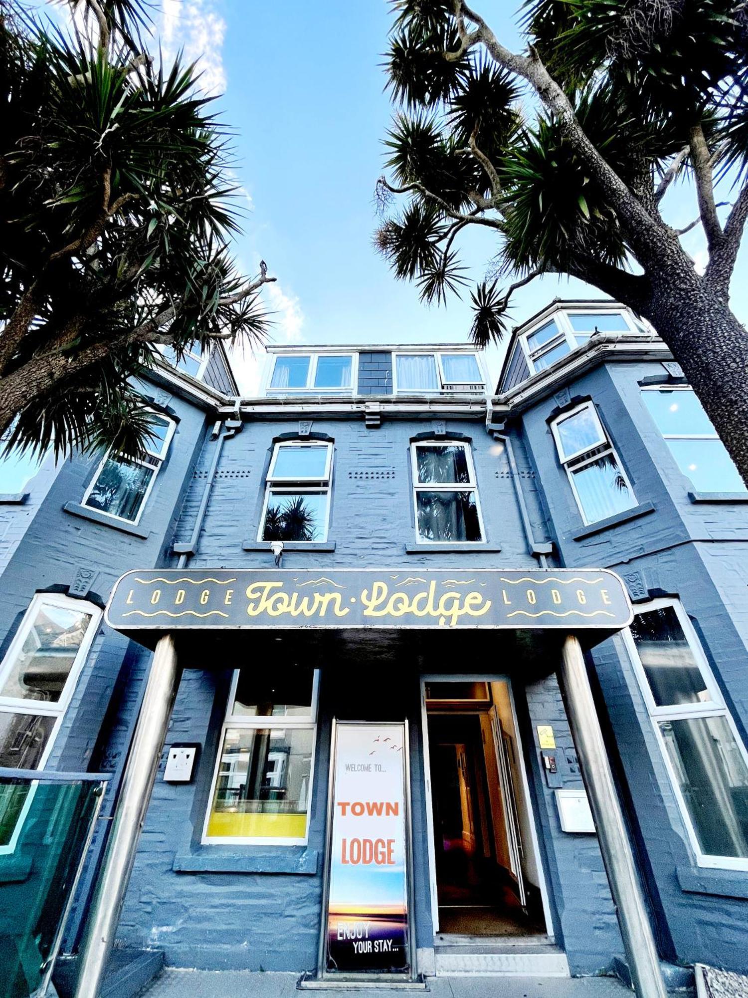 Town Lodge New Quay Exterior foto